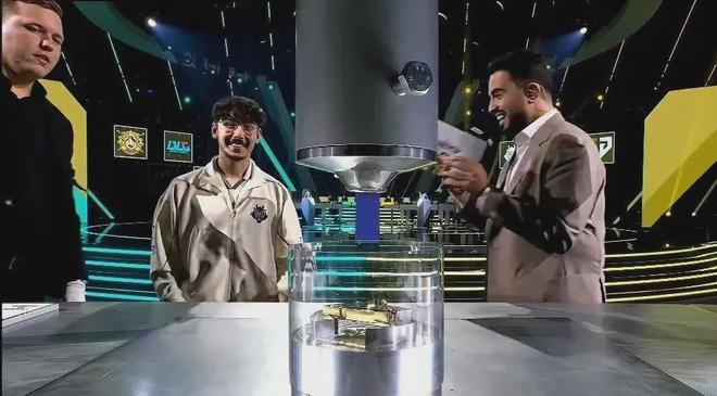 开云体育-科维托娃重要时刻刷新纪录，G2带队取胜！-开云体育