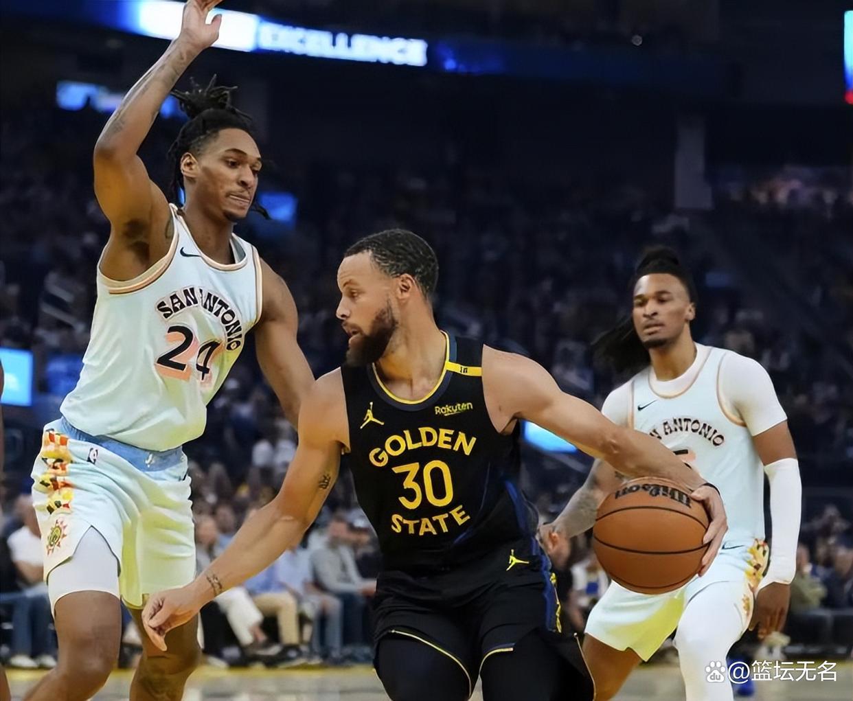 开云-勇士球星三分绝杀，全场观众热烈欢呼，精华主要很多他们社会.-开云